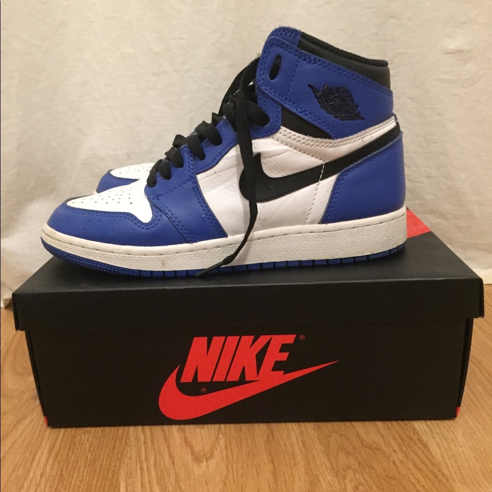 Retro Air Jordan 1 grade school